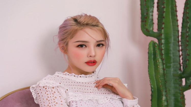 脸上没气色怎么化妆,腮红帮你解决各种脸部问题