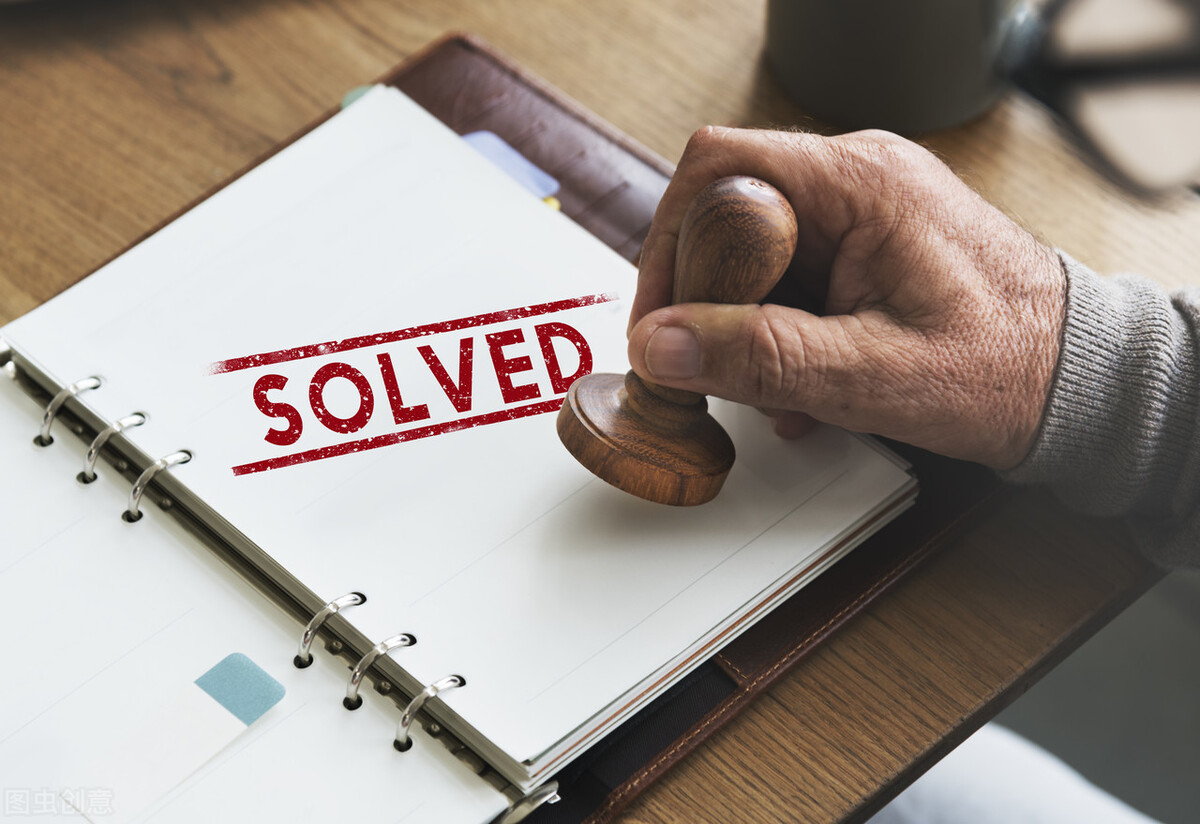 上班经常被领导骂是继续还是退缩,领导老是当着众人骂你该不该辞职