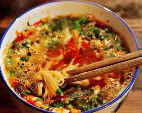 千年古都的美味面条，包括世界上最早的方便面，您吃过几种？