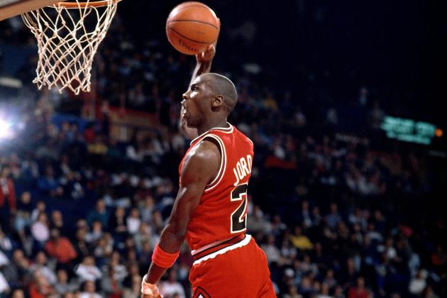 詹姆斯成为篮球世界的焦点,詹姆斯继续书写篮球上帝的神话