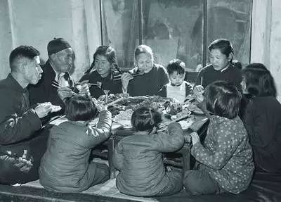 你的小时候是怎样过冬天的 (你的冬天是怎么过的)