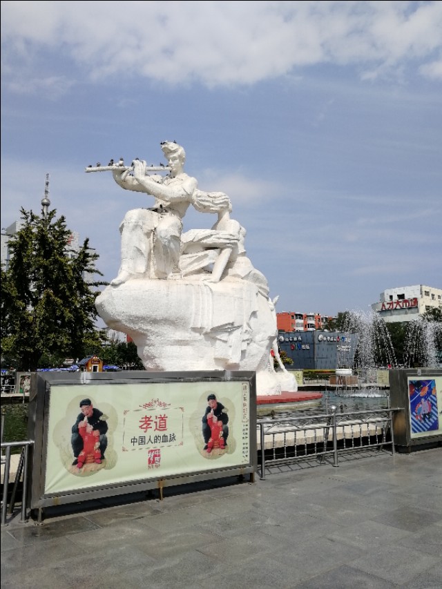 现在的太原五一广场是啥样子了,太原的五一广场有什么