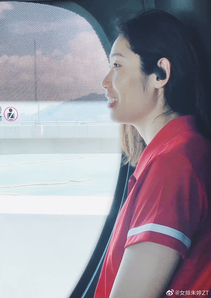 女排朱婷最新行程,朱婷女排个人照