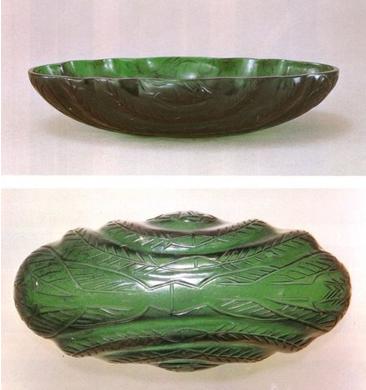 象筵看不见，堪将对玉人：平安王朝的琉璃世界