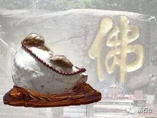 这些奇奇怪怪的奇石让人不忍直视,奇石每一件都是绝无仅有