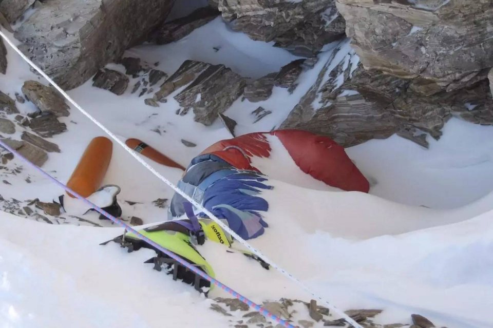 穹顶死士:从世界之巅开始的故事,及“冰封故事计划”