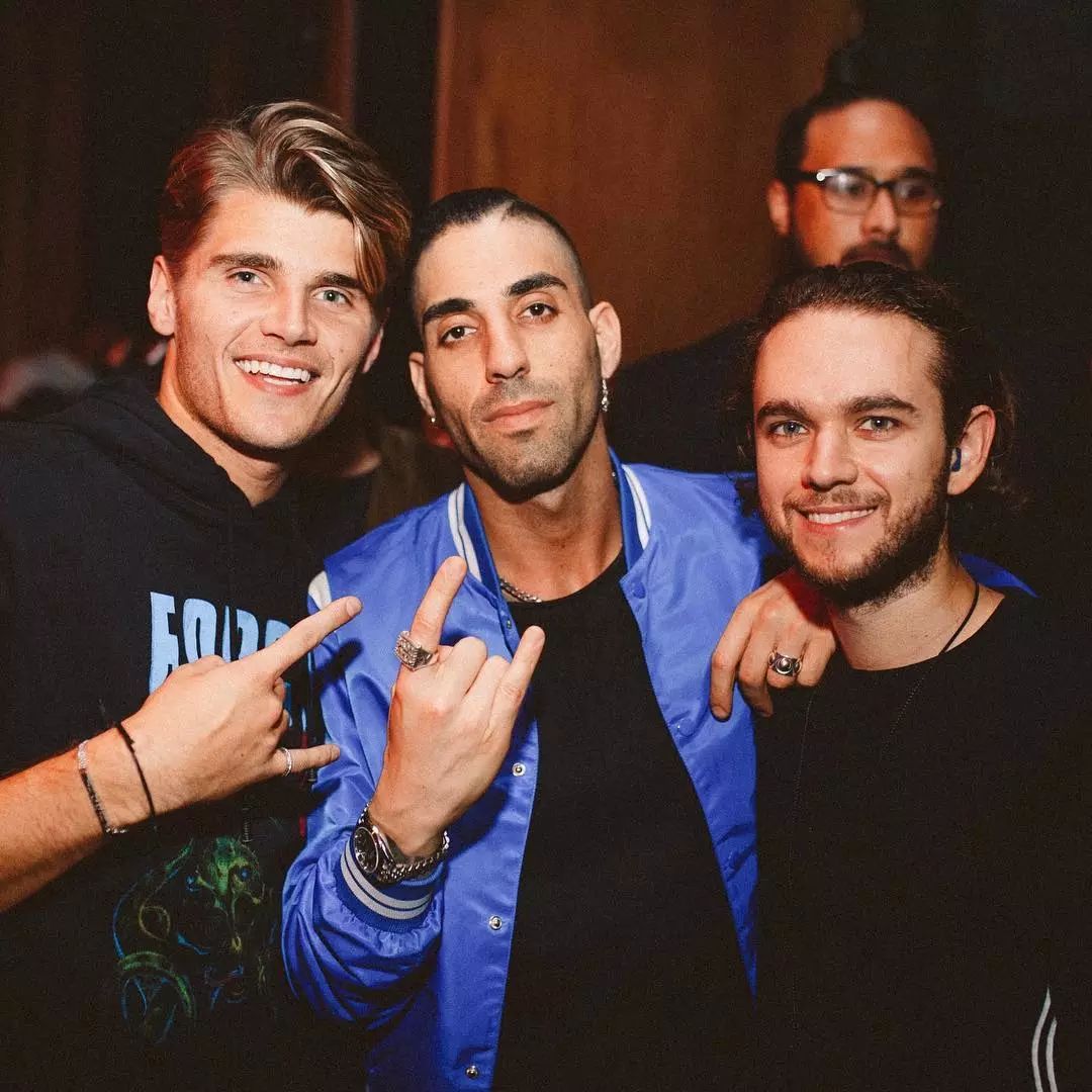 被嘲笑路人长相的搞笑网红TwanKuyper，成为Versace男模