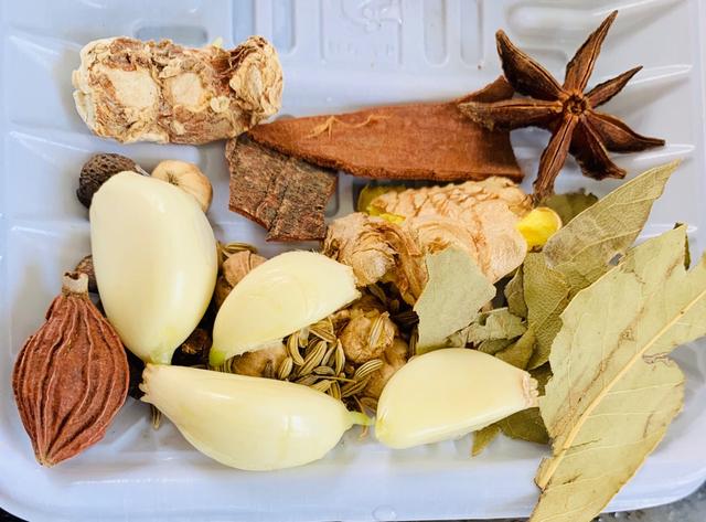 牛腩米粉的做法,牛腩米粉最正宗的做法