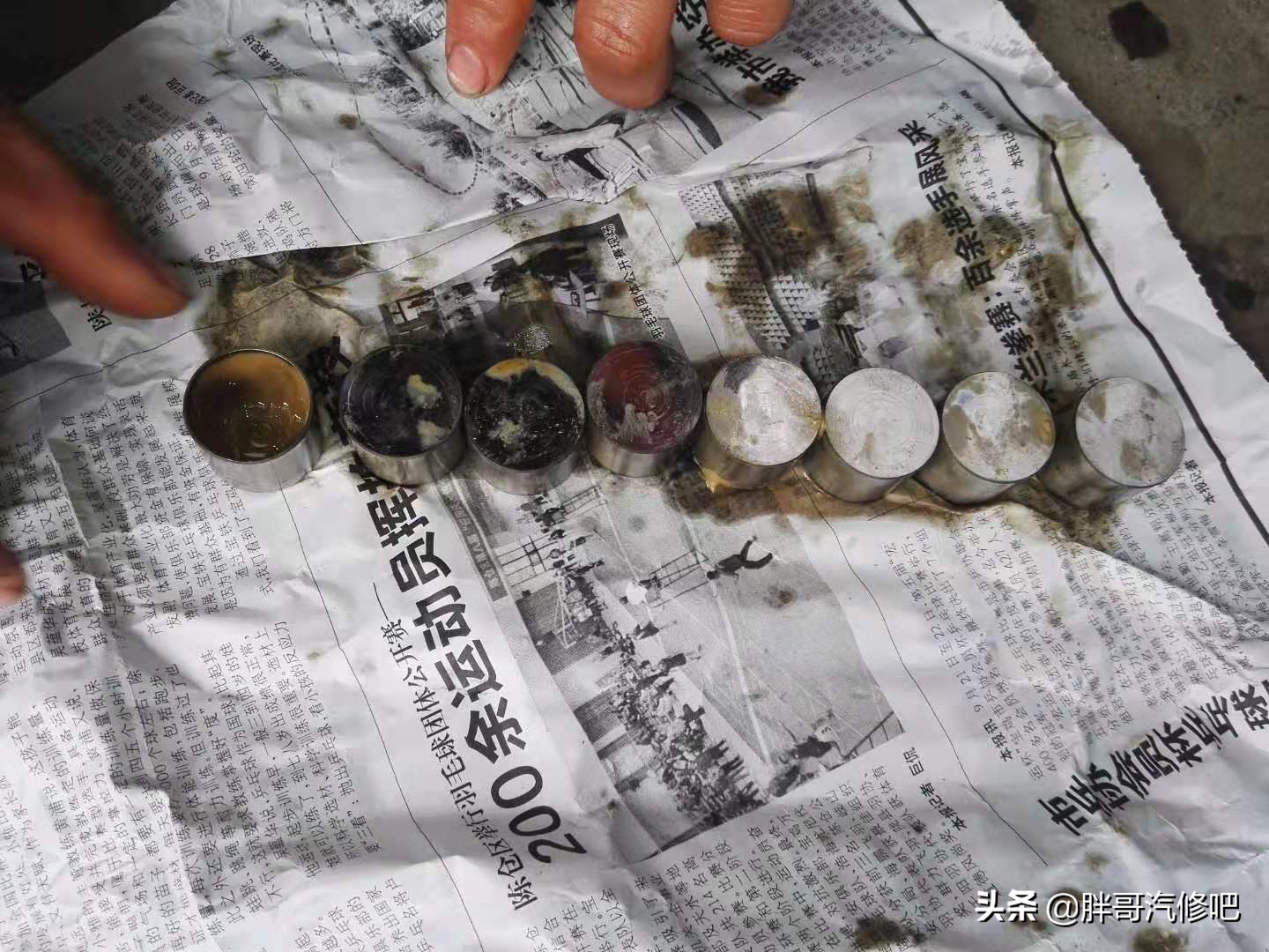 五菱宏光1.2机油少咋回事啊,五菱宏光1.2发动机机油孔在哪里