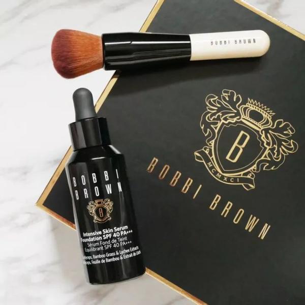 能让你妆面很干净的粉底液,妆容持久不暗沉不脱妆的粉底液