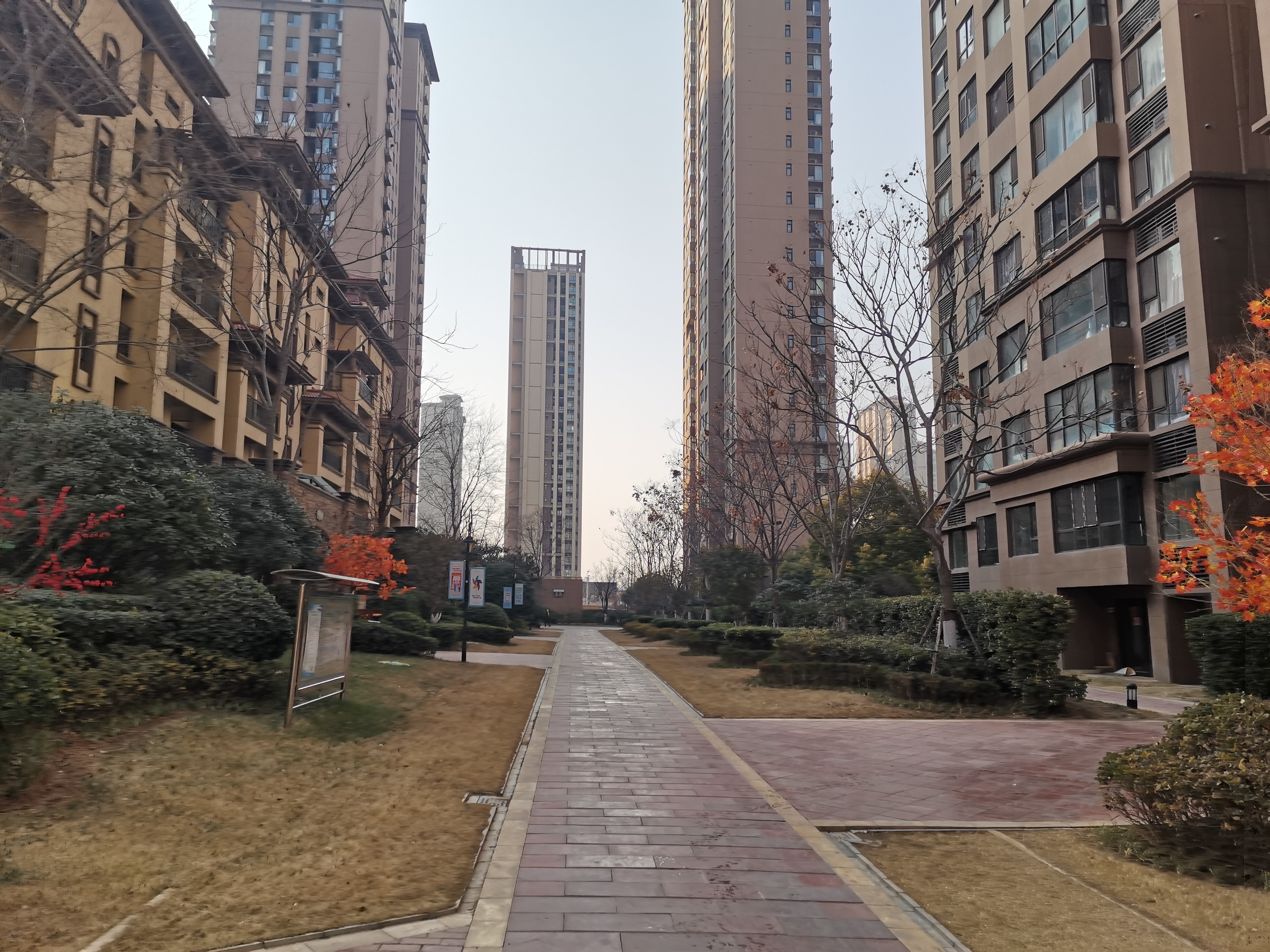 郑州高新区万科城8期小区,郑州高新区万科城评测