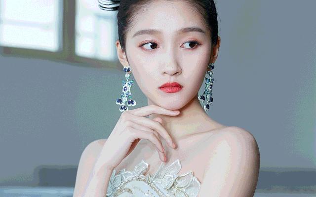 怎样让脸五官看着舒服,五官不太精致的女生变美