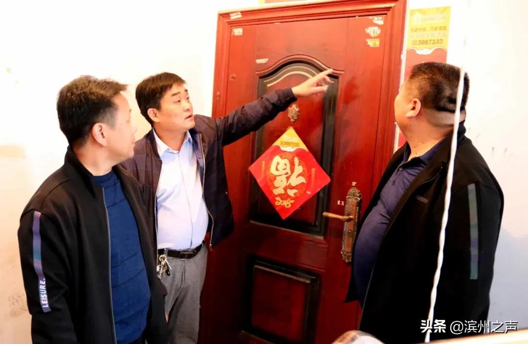 痛心年仅33岁民警牺牲在防疫一线,痛惜来宾一民警牺牲在抗疫一线