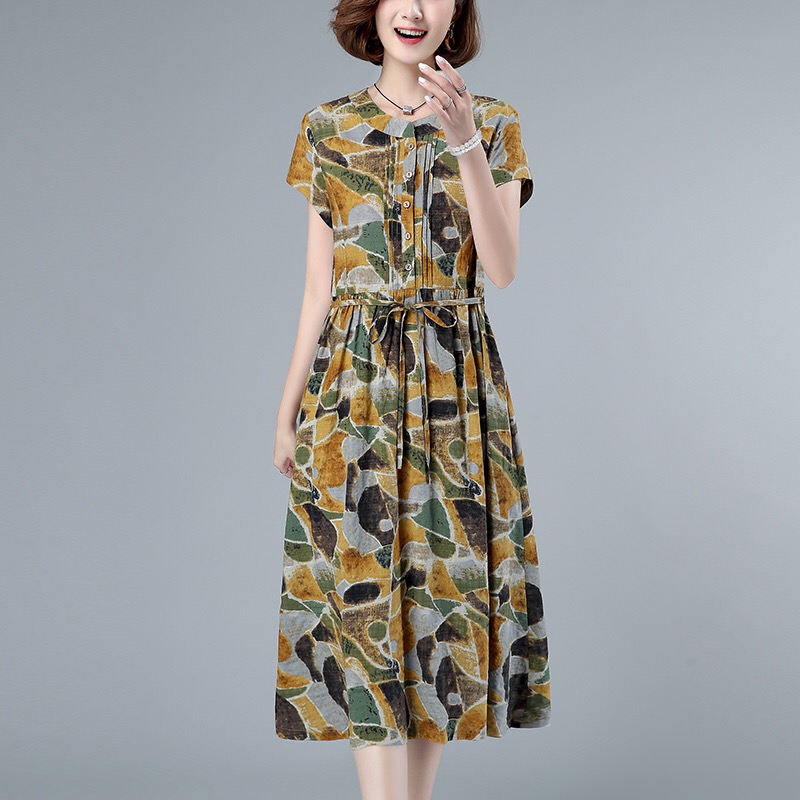 适合40岁穿的裙子高级感,女人过了四十岁别穿大妈装