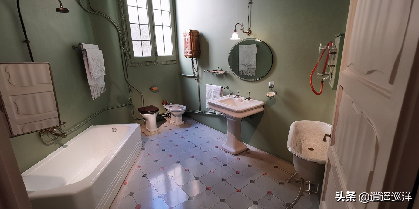 西班牙建筑大师高迪的建筑作品展,西班牙天才艺术设计大师高迪作品