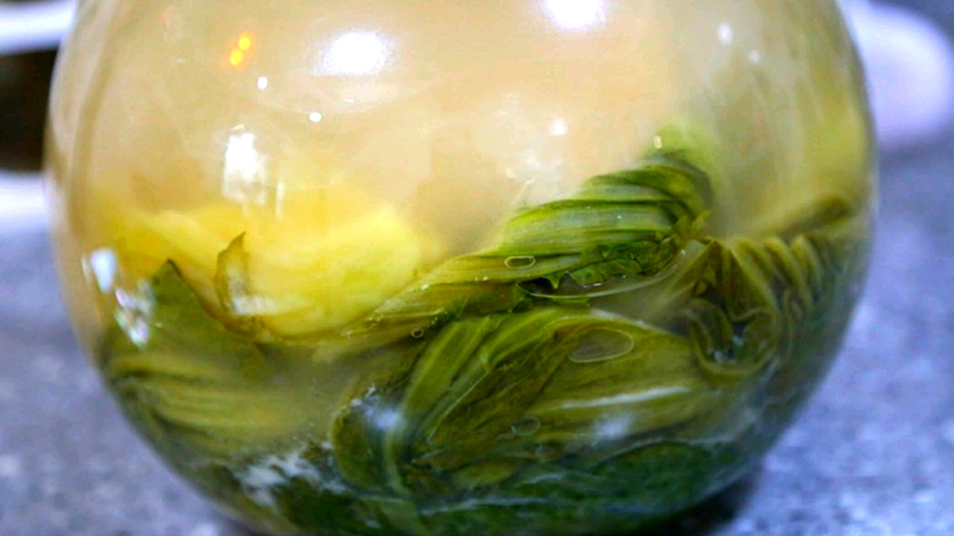 酸爽开胃酸菜炒粉这样做最地道,酸菜炖排骨酸爽开胃