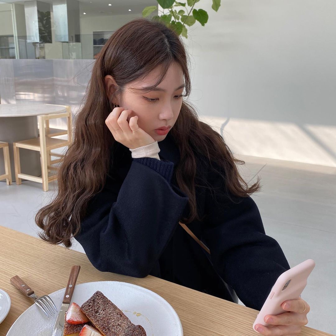 韩式减龄蓬松烫中短发羊毛卷,法式烫中短发羊毛卷