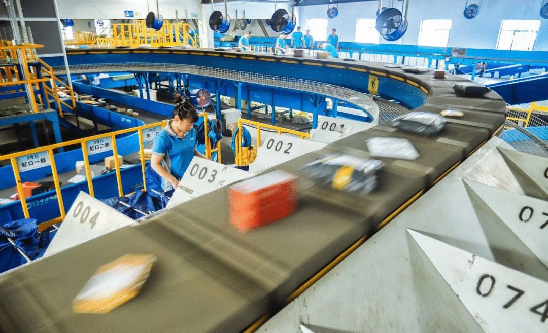 中通快递成长经历,中通快递和韵达速递跑长途赛跑