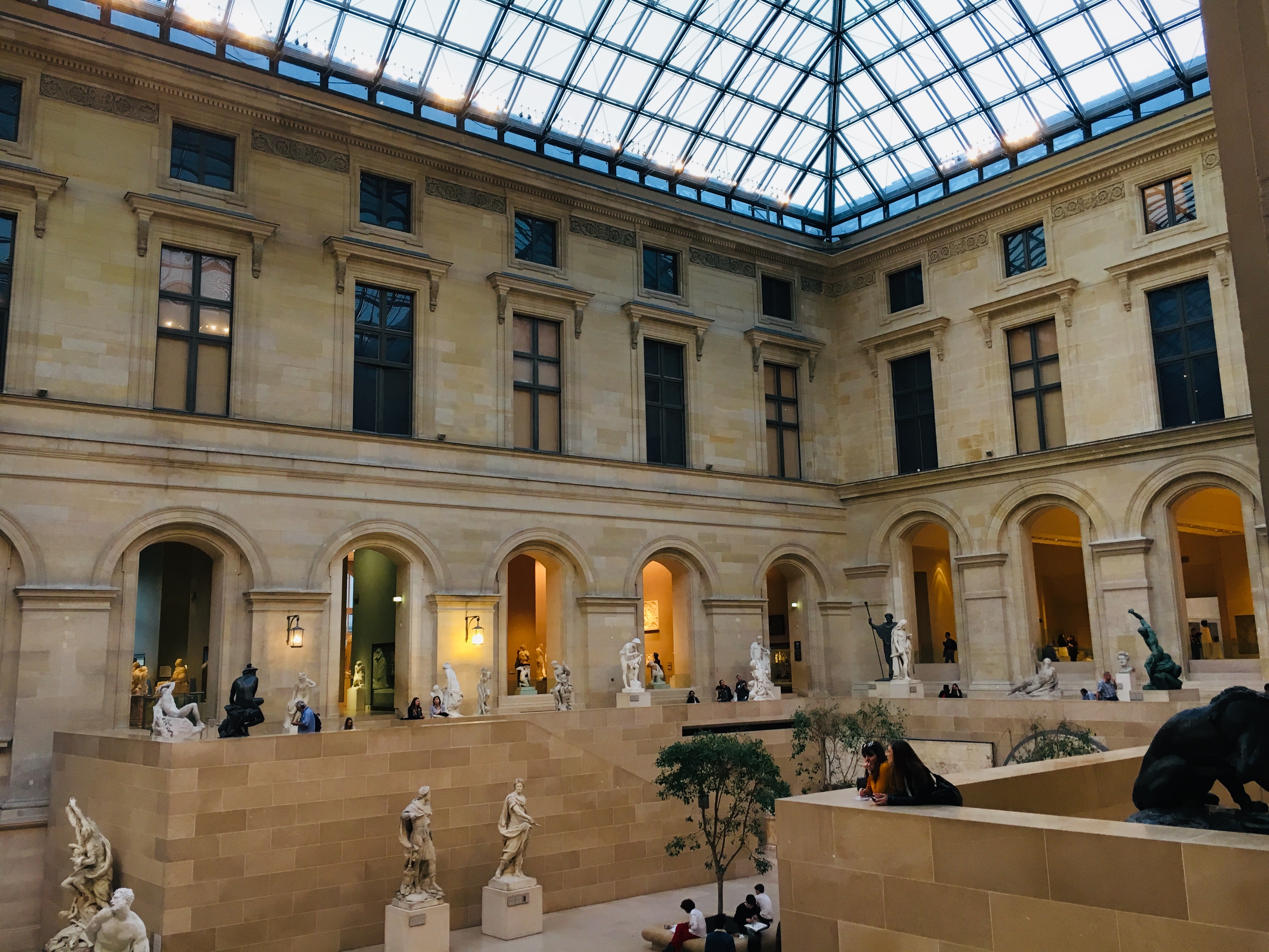 宸撮粠鏃呰骞茶揣,宸撮粠鐨勬棩涓庡鏃呰