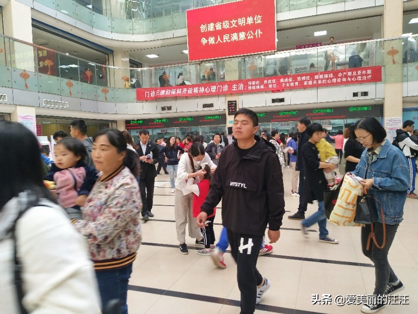 武汉市妇幼保健院哪个医生厉害,武汉妇幼保健院人多吗