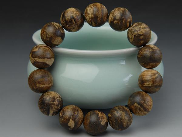 越南沉香真假鉴别,越南芽庄沉香真假视频