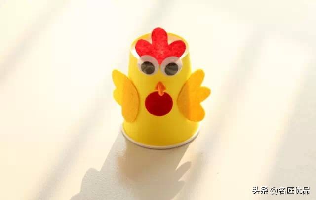 用两个纸杯手工制作纸杯娃娃,用纸杯做的纸杯手工