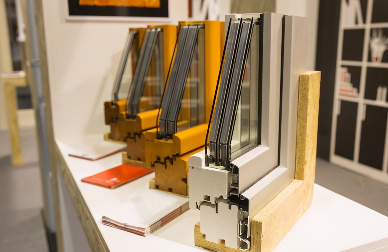 双层玻璃窗不隔音怎么办,窗户用双层玻璃好还是单层玻璃好