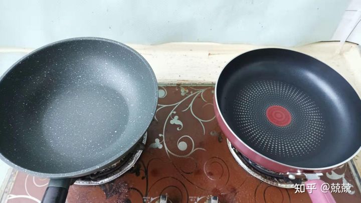 假如厨房只剩下三个鸡蛋,平底锅不粘锅苏泊尔需要开锅吗