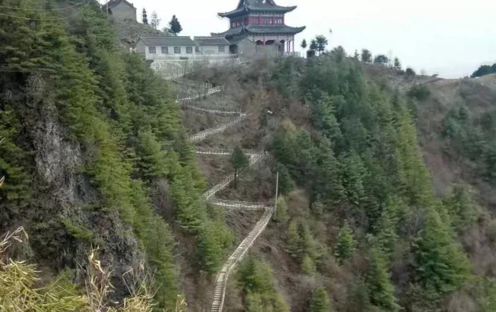 甘肃礼县香山,甘肃大香山旅游景点