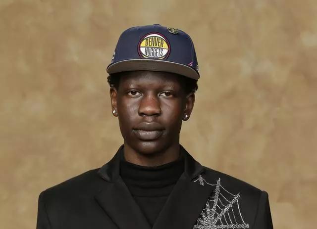 首秀就成20年来首人，这天赋也太可怕了！他只是个44号秀啊