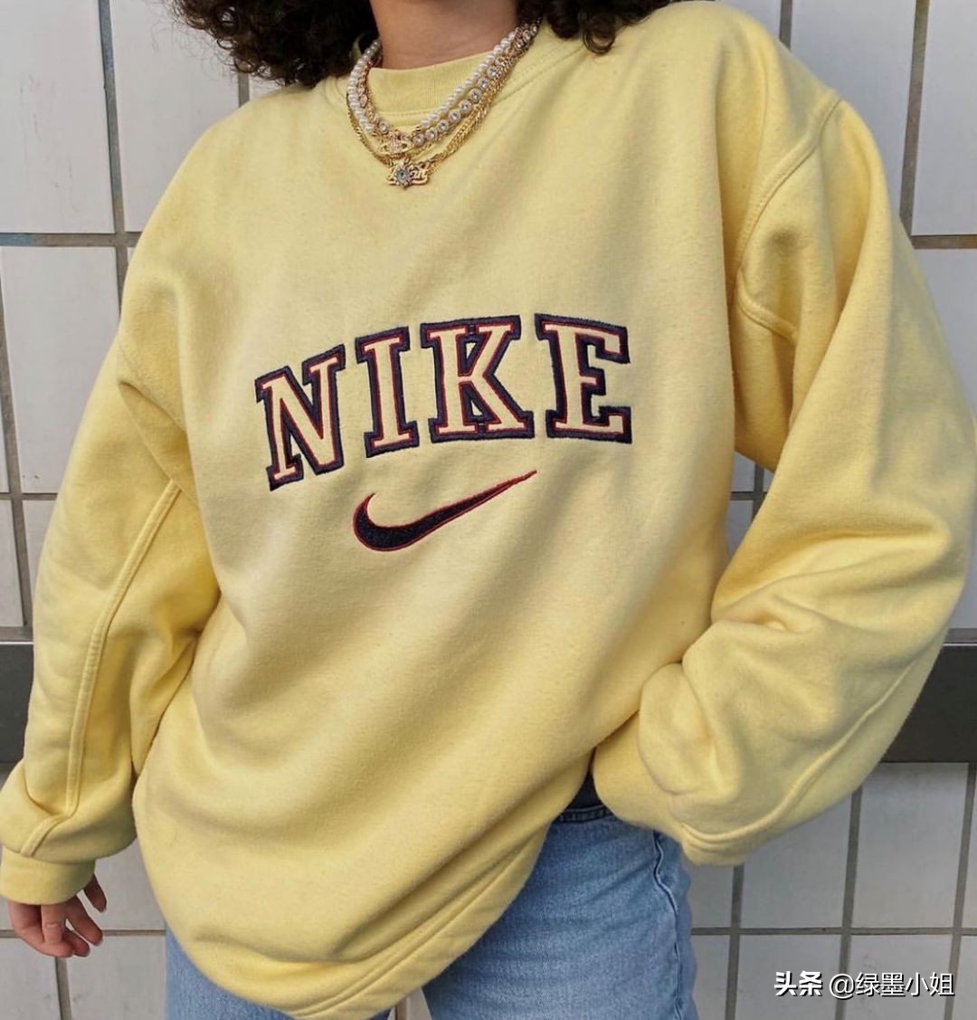 林允重新解锁时尚新看法,林允韩国时尚穿搭