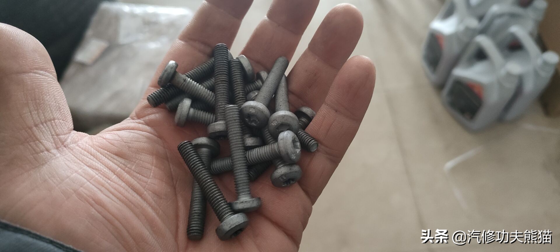 现在最新款的奥迪烧不烧机油,奥迪q7哪年有的柴油