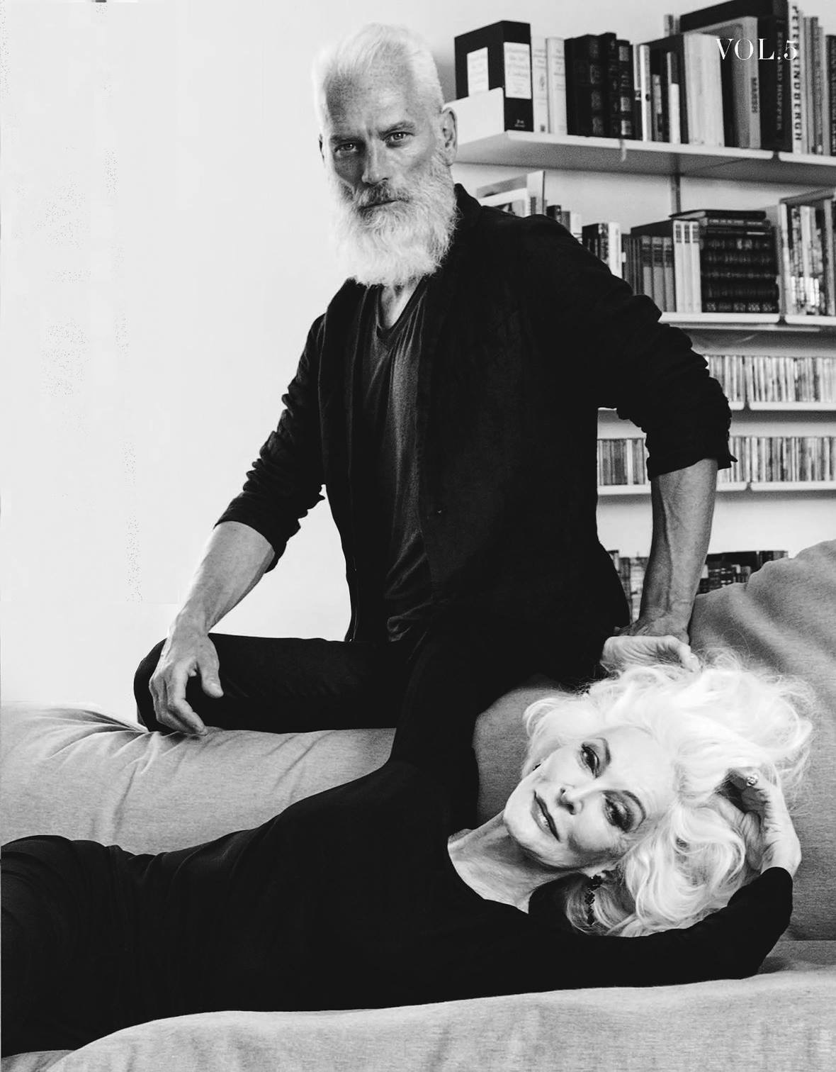 92岁银发超模图片,世界上最老超模97岁开始大红大紫