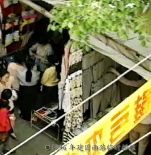 塔弄东起建国路,西止少年路,长305米,在明朝以前名塔儿弄