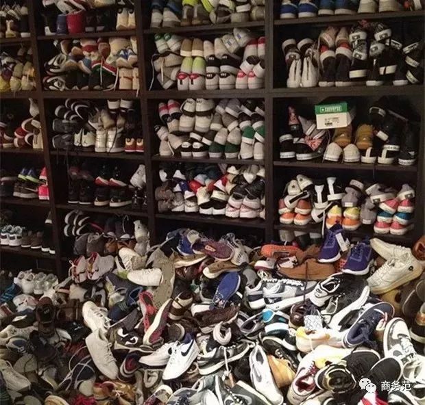 男人买鞋和女人买包一个样,男人买包和女人买包