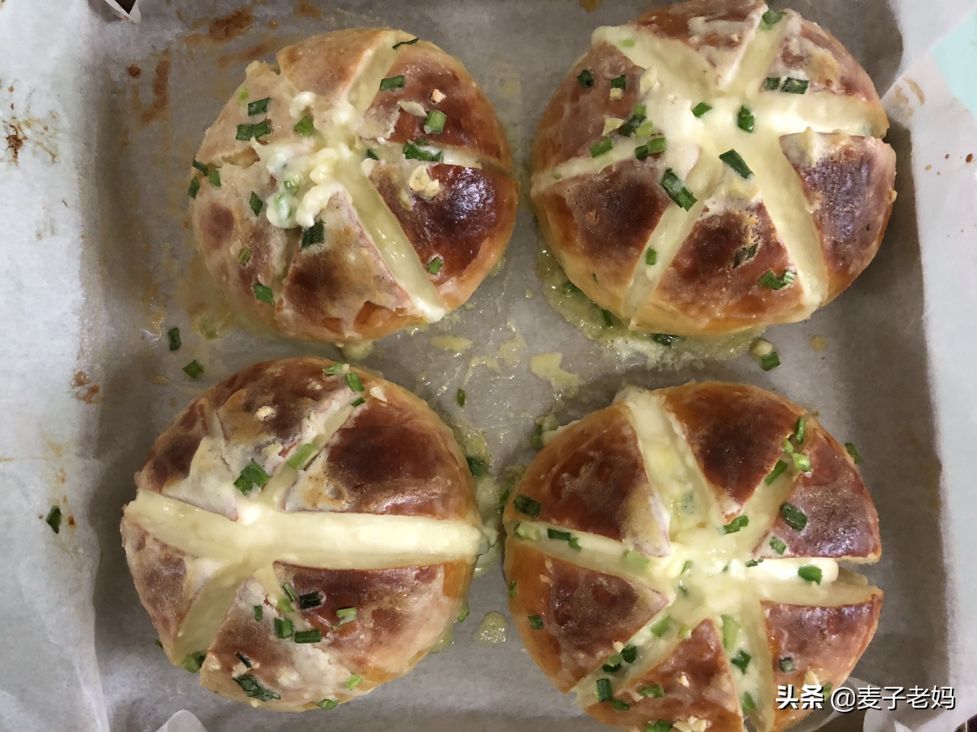 风靡韩国的网红面包,不用烤箱烤简单又方便的拉丝面包