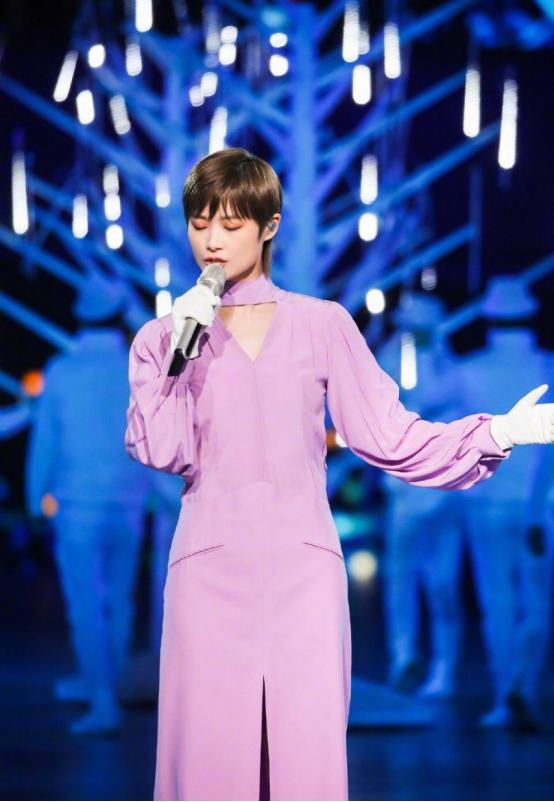 香芋紫很显白的一款,香芋紫最火的搭配色