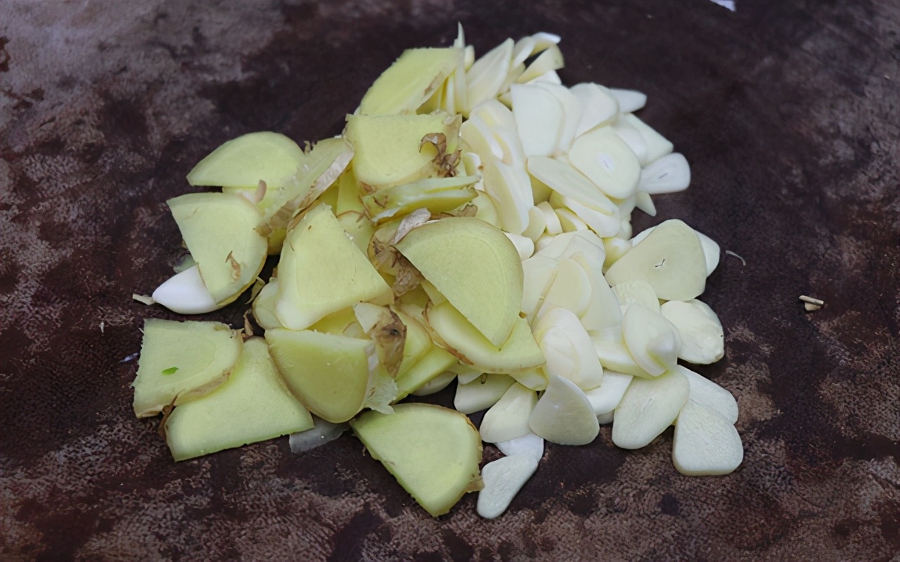 教你一个辣椒独特吃法开胃又下饭,吃不完的辣椒有哪些做法