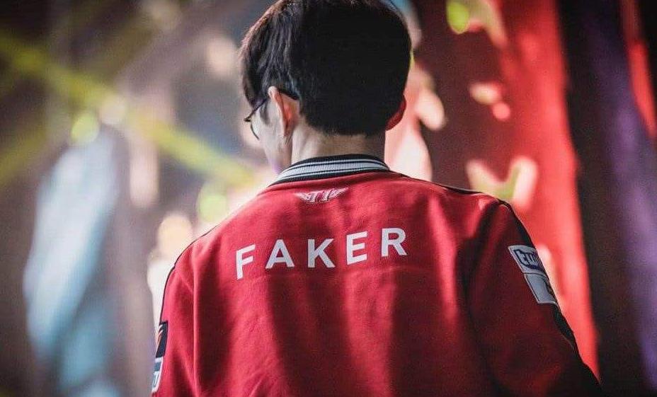 skt青训天才ad登顶韩服,sktad小吕布集锦