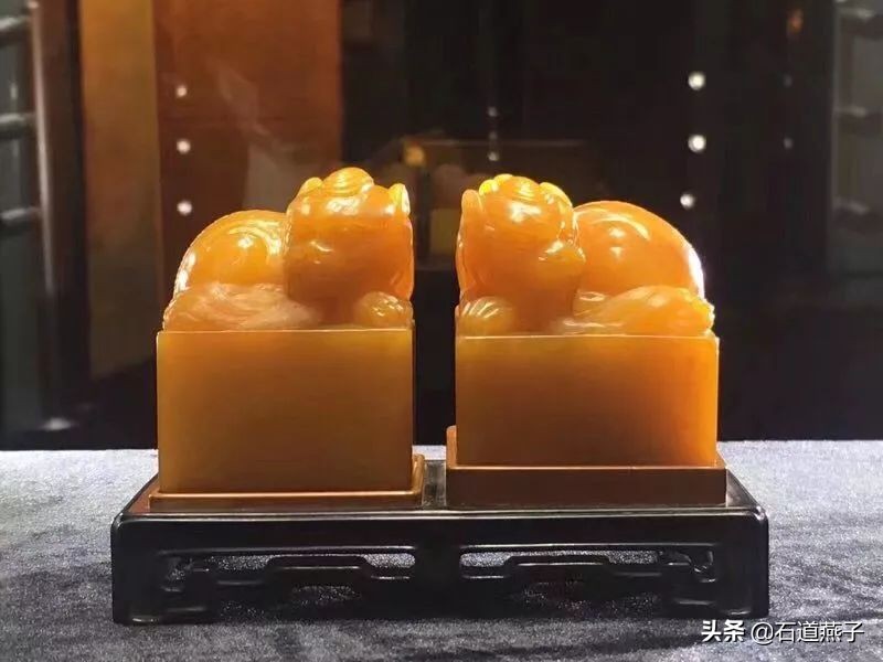 真品田黄及田黄冻石图片大全,天价田黄石及国宝田黄一览