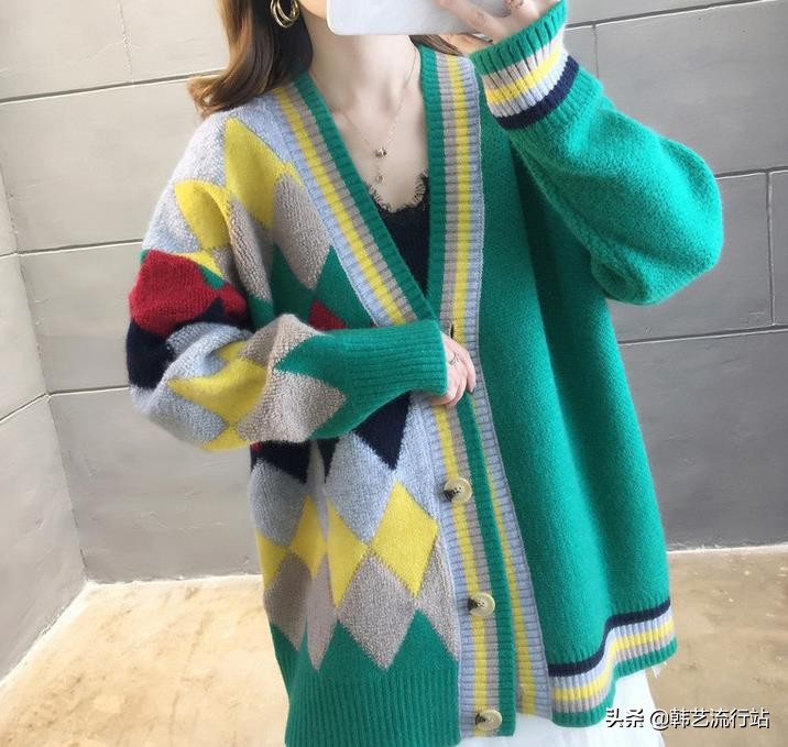 韩版穿搭女装高级感春,女装毛衣新款韩风搭配