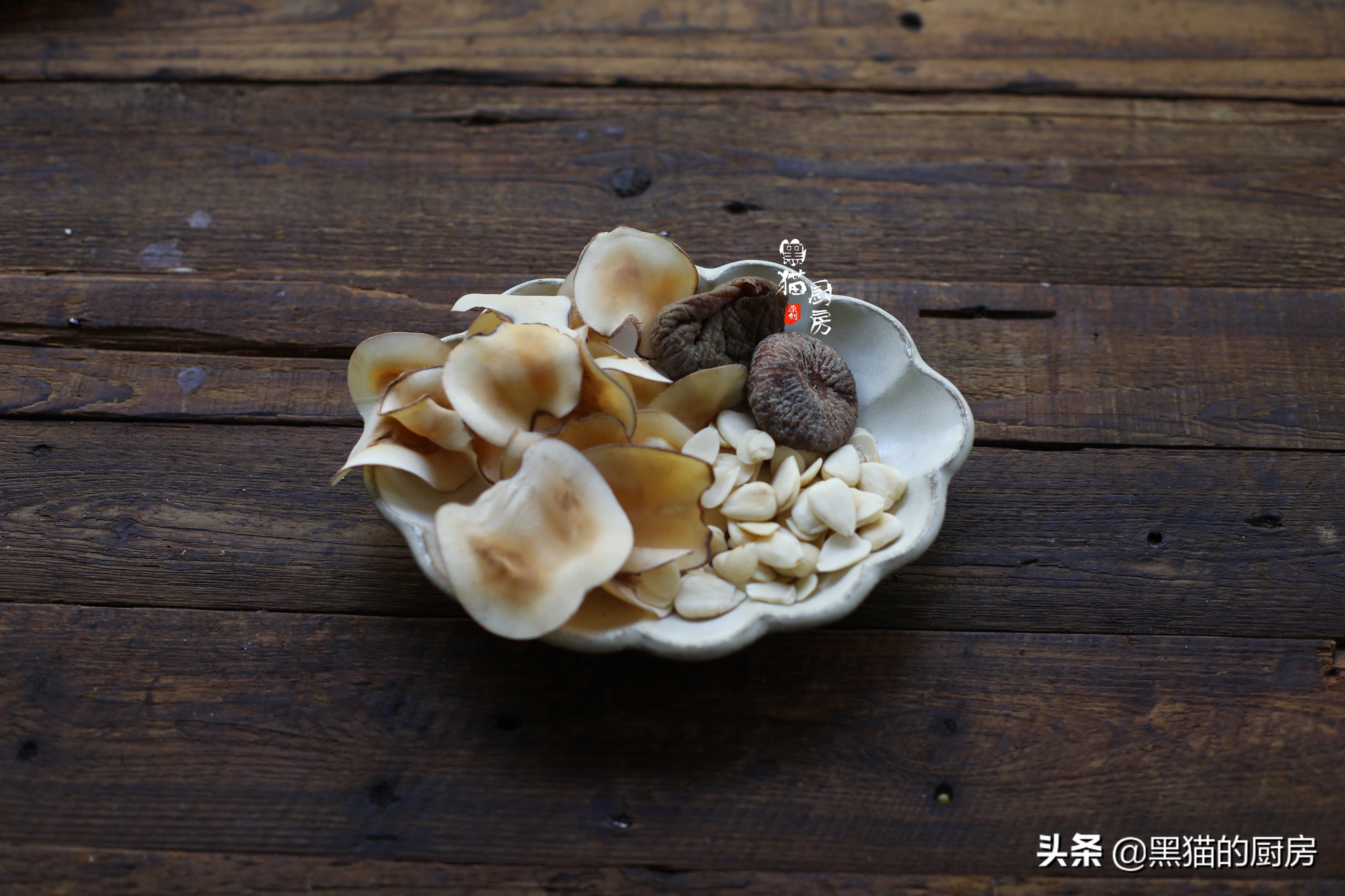 广东老火汤秋季清肠润肺汤,广东人秋冬必喝的润肺汤