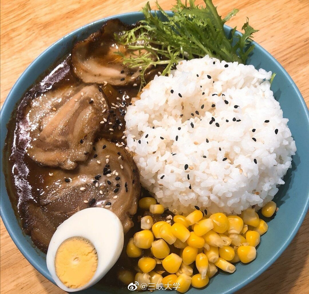 湖北高校豪华宿舍,湖北大学800米房间