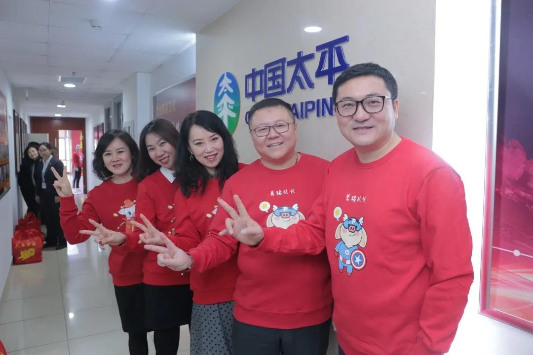 她是如何成为带货一姐,他是怎么做到销售第一的