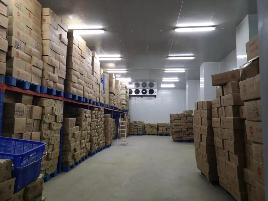 疫情之下生意惨淡门店居然加租金,疫情之下餐饮店实体店一片惨淡