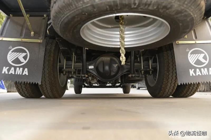 凯马锐航x3柴油版单排小货车3米98,凯马锐航x33.6单排栏板多少钱