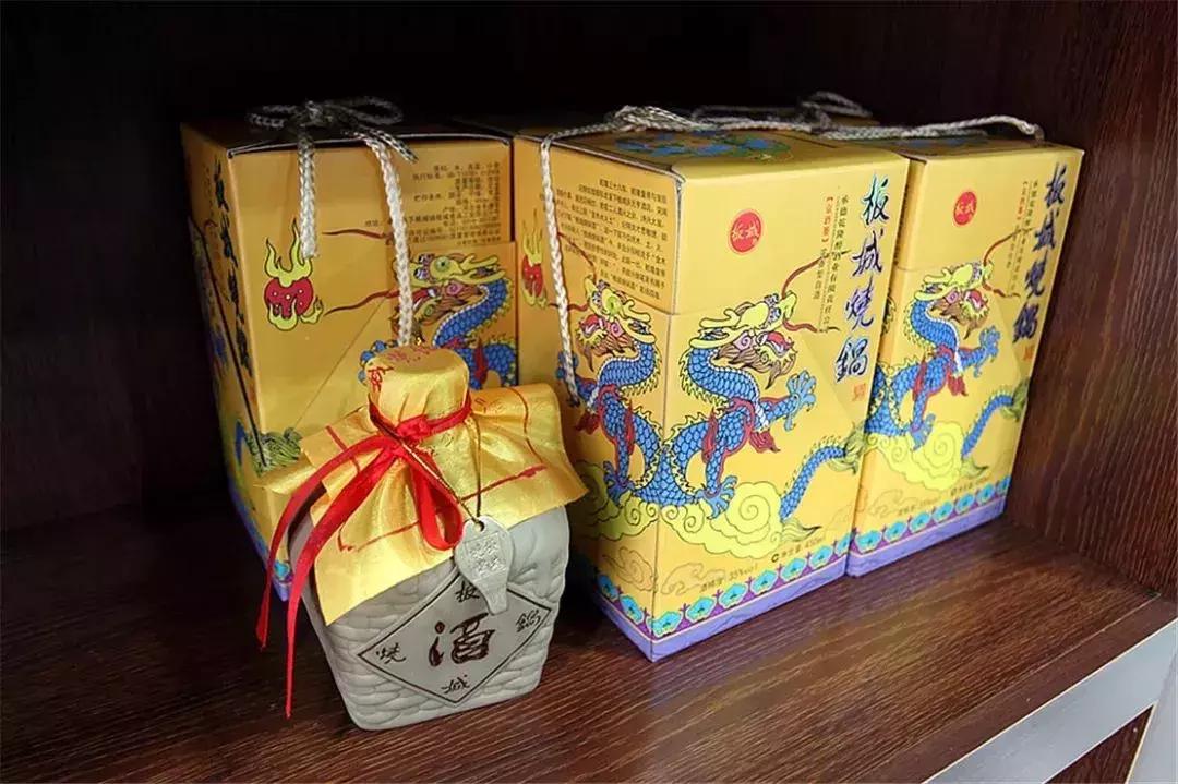 门头沟老牛栏山专卖店回来啦！3店同开！送给好喝口儿的朋友