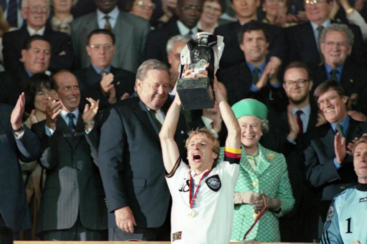 巴斯滕和皇马比赛集锦,巴斯滕和尤文图斯比赛集锦