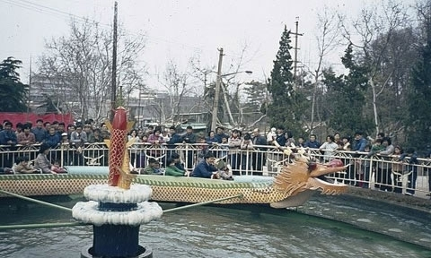 金陵饭店曾经的亚洲第一高楼,80年代南京老照片金陵饭店
