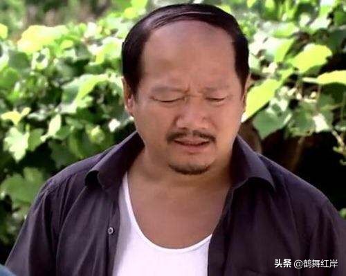 乡爱5众人制服谢广坤,乡村爱情谢广坤掉粪坑后开会后续